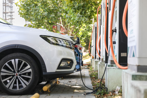 Hokker ûnderhâld moatte elektryske auto's dwaan